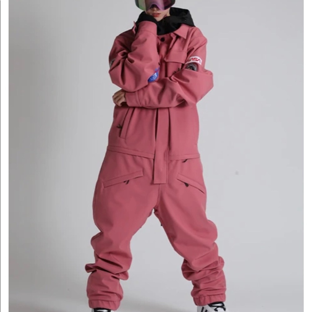 Women’s slope star pink one piece snowboard jumpsuit - Picture 4 of 5